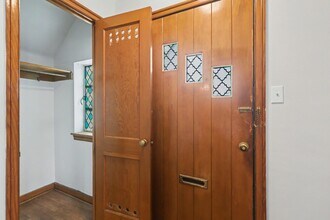 2327 Chestnut St in Camp Hill, PA - Building Photo - Building Photo