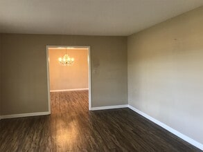 211 Abbie Ln in Glennville, GA - Building Photo - Building Photo