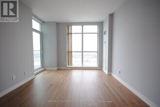 70 Town Centre Court in Toronto, ON - Building Photo - Building Photo