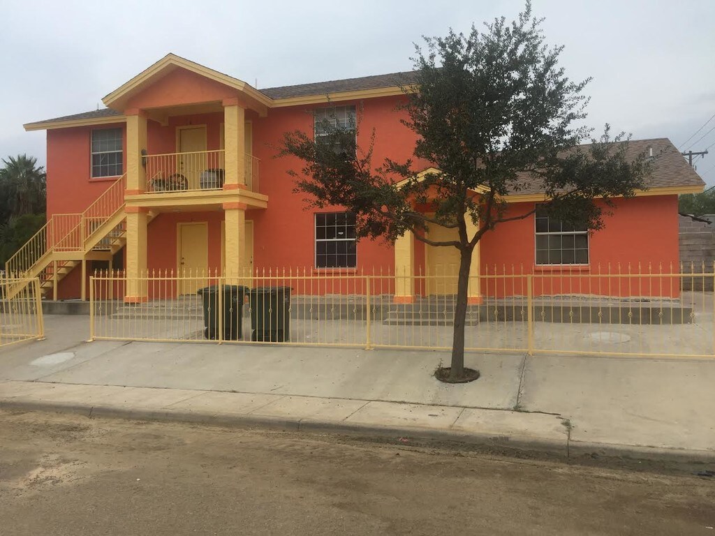 Villa Dorada Apartments in Laredo, TX