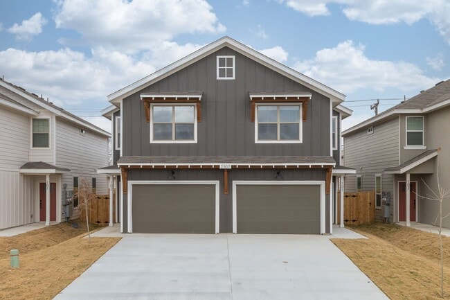 property at 2307 Lynwood Bnd