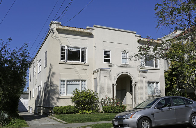 3118 College Ave in Berkeley, CA - Building Photo - Building Photo