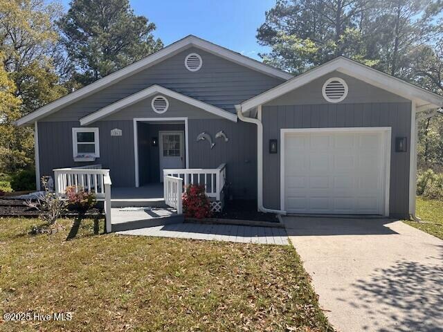 1861 Norwood St SW in Ocean Isle Beach, NC - Building Photo