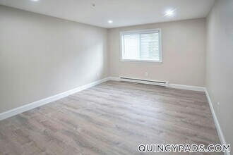 22 Presidential Dr in Quincy, MA - Foto de edificio - Building Photo