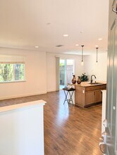 15925 Piazza Way in Morgan Hill, CA - Foto de edificio - Building Photo