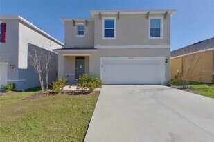 32016 Katelin Cir in Leesburg, FL - Building Photo