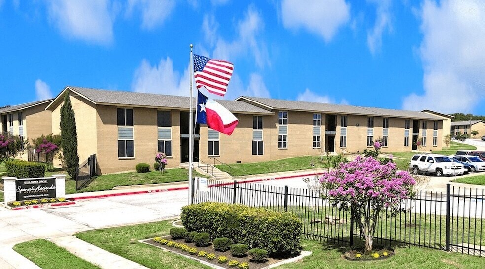 1212 Glen Garden Dr in Fort Worth, TX - Building Photo