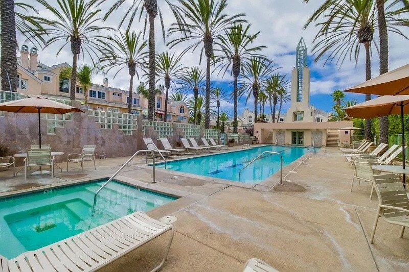 12626 Carmel Country Rd in San Diego, CA - Building Photo