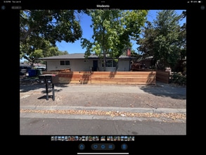 2312 Vera Cruz Dr in Modesto, CA - Foto de edificio - Building Photo