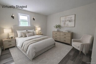 2 Mountain Ave in Middletown, NY - Building Photo