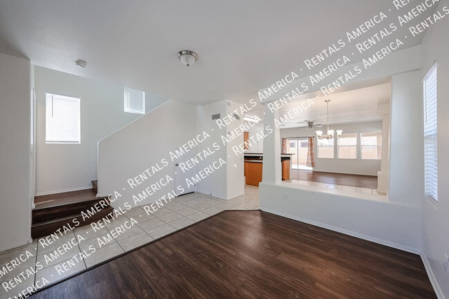 property at 3005 W Ferruccio Pl