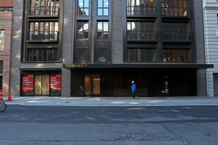 Two Ten West 77 in New York, NY - Foto de edificio - Building Photo