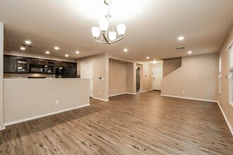 923 S Pheasant Dr in Gilbert, AZ - Foto de edificio - Building Photo