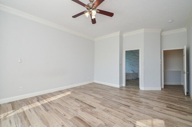 1939 Cornerstone Pl Dr