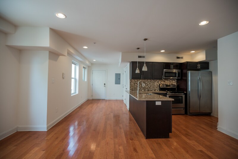 3614 Spring Garden St in Philadelphia, PA - Building Photo