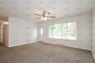 2433 Chartom Mar in St. Charles, MO - Building Photo - Building Photo