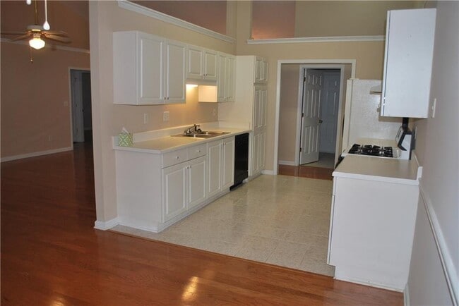 2002 Steffi Ln NW in Lawrenceville, GA - Building Photo - Building Photo