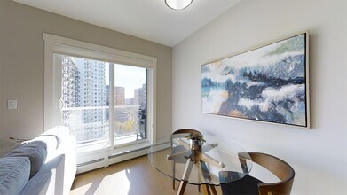 10410-1102 102 Ave NW in Edmonton, AB - Building Photo - Building Photo