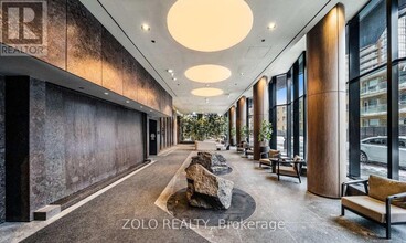 110 Broadway Ave in Toronto, ON - Building Photo - Building Photo