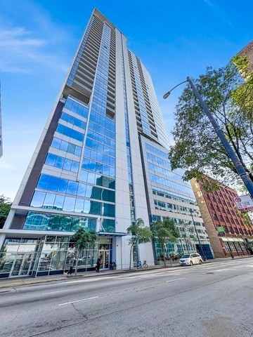 property at 303 W Ohio St