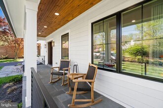 6202 Massachusetts Ave in Bethesda, MD - Building Photo - Building Photo