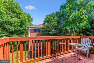 2702 Dartmouth Rd in Alexandria, VA - Building Photo - Building Photo