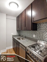 429 W Roscoe St, Unit #425-308 in Chicago, IL - Building Photo - Building Photo