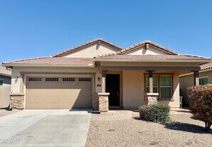 980 E Knightsbridge Way in Gilbert, AZ - Building Photo