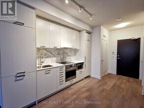 10-1710 Honeycrisp Cres in Vaughan, ON - Building Photo - Building Photo