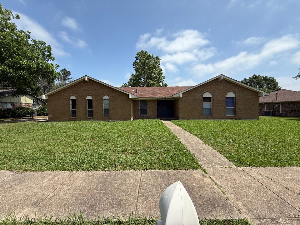 508 Dogwood Trail in Forney, TX - Building Photo