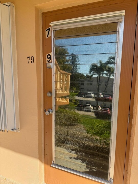 79 Dorchester E in West Palm Beach, FL - Building Photo