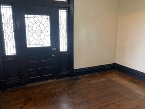518 Dickson Ave in Pittsburgh, PA - Building Photo - Building Photo