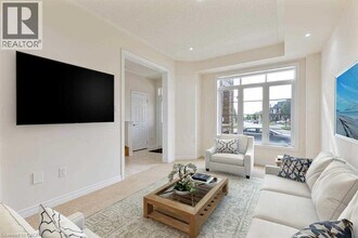 3083 Preserve Dr in Oakville, ON - Building Photo - Building Photo