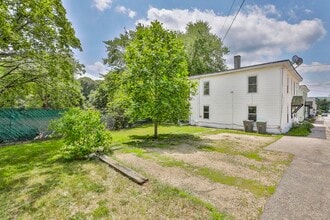 52 Front St in Pembroke, NH - Building Photo - Building Photo