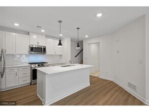 14939 Adare Wy in Rosemount, MN - Building Photo - Building Photo