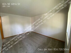 824 NE 68th St in Kansas City, MO - Building Photo - Building Photo