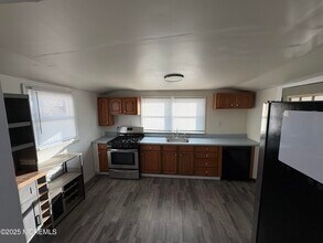 276 Linden Ave in Middletown, NJ - Building Photo - Building Photo