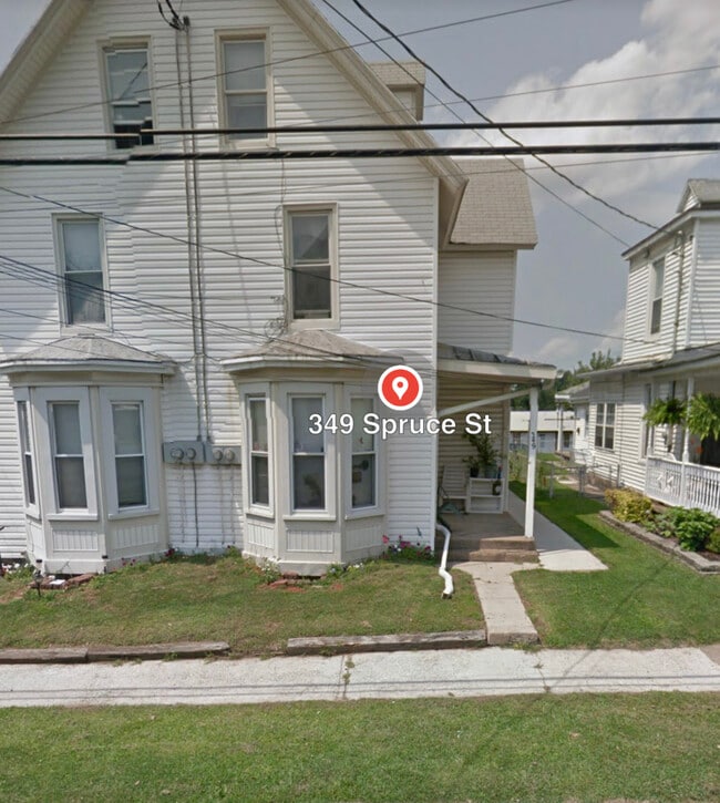 349 Spruce St, Unit B