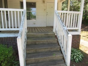 406 Crystal Dr in Carrollton, GA - Building Photo - Building Photo