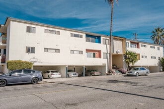 1025 E Lomita Ave in Glendale, CA - Building Photo - Primary Photo