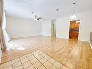 422 W Oak St in Weatherford, TX - Building Photo - Building Photo