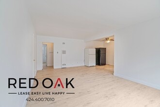 3925 Roxanne Ave, Unit 6 in Los Angeles, CA - Building Photo - Building Photo