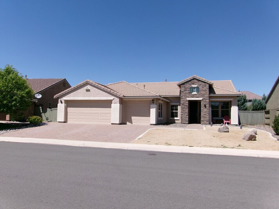 4857 Ravello Dr in Sparks, NV - Building Photo