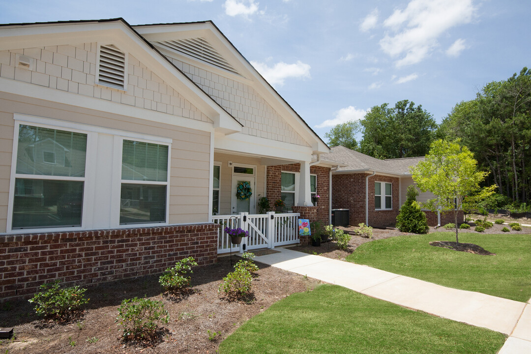 Peach Place in Byron, GA - Building Photo