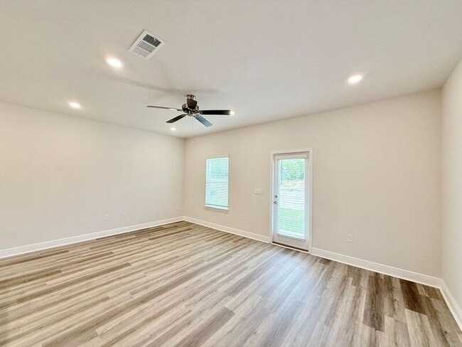 2595 Cliff Hollow Cir in Gulf Breeze, FL - Building Photo - Building Photo