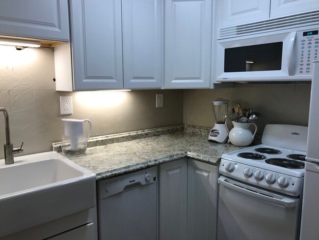 1100 Laclair St, Unit 2R in Pittsburgh, PA - Building Photo - Building Photo