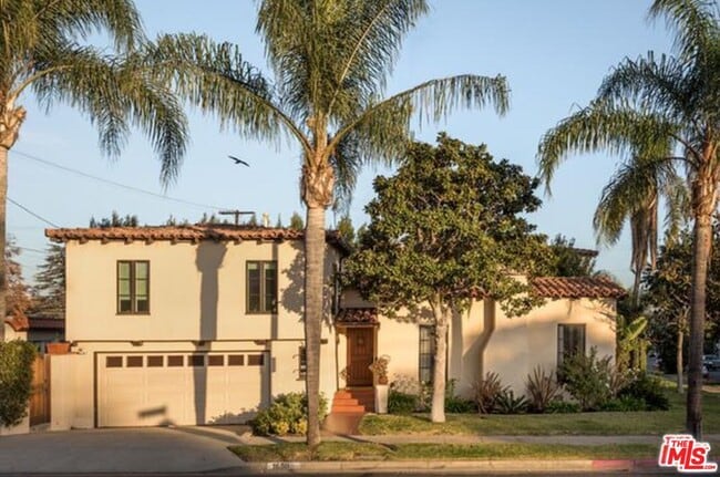 1650 S Crest Dr in Los Angeles, CA - Building Photo - Building Photo