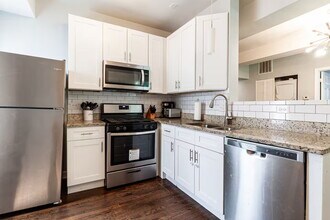 3301 N Harding Ave in Chicago, IL - Building Photo - Building Photo