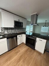 608 River Village Dr in Tarpon Springs, FL - Building Photo - Building Photo