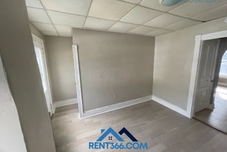 582 Sunbury St in Minersville, PA - Building Photo - Building Photo